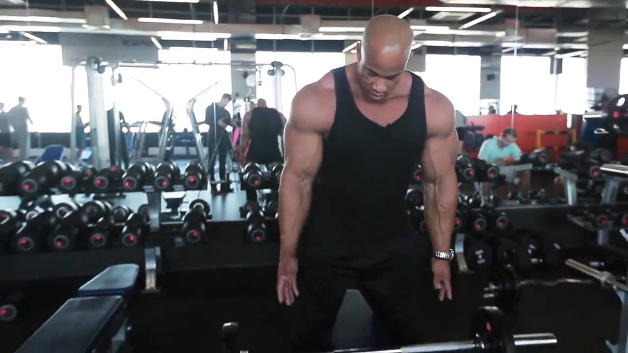 Build Bigger, Fuller, Shirt-Splitting Arms With Victor Martinez