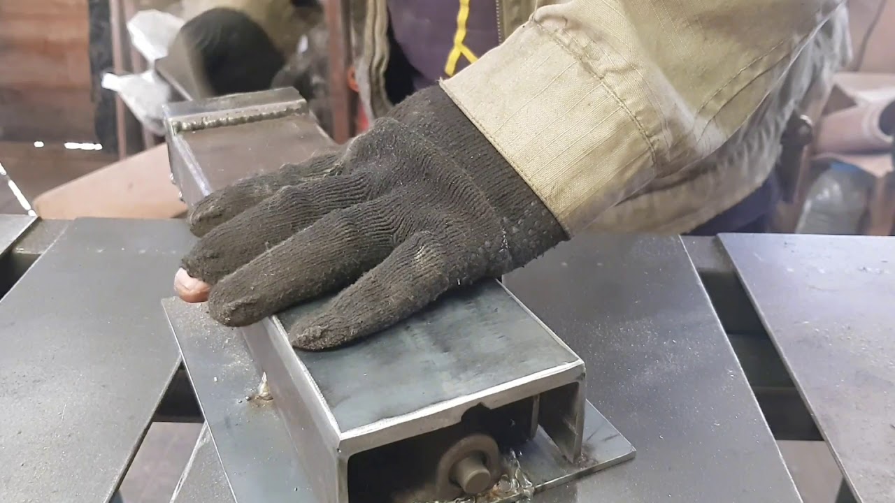 Тиски из профильной трубы/bench vise from a profile pipe