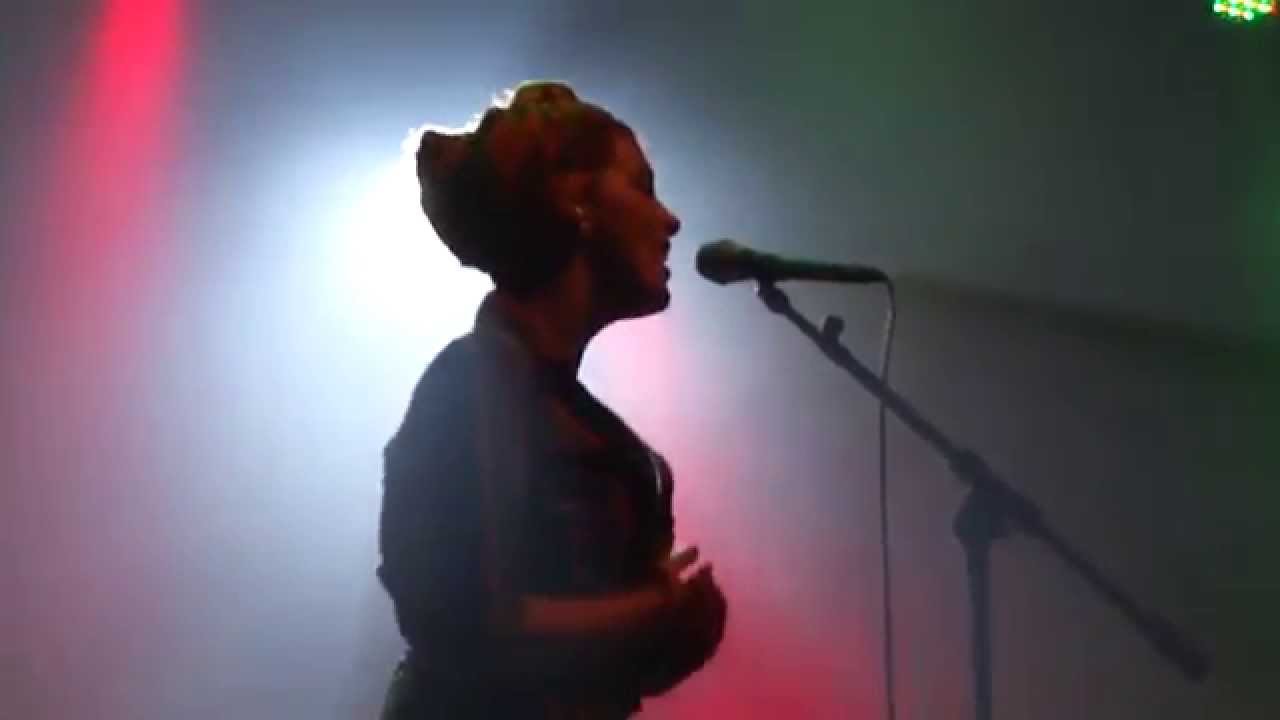 céu @ circo voador: concrete jungle