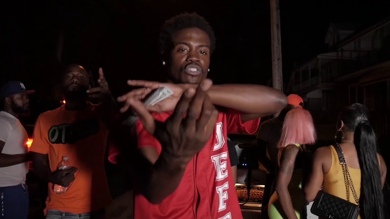 JREY CASH - GRAMS ON ME (OFFICIAL VIDEO)
