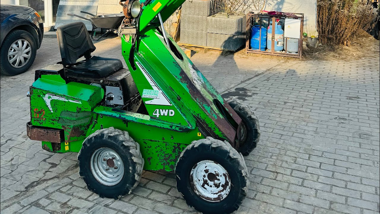 Miniładowarka AVANT PROFICAT diesel 4x4, silnik KUBOTA, zawraca w miejscu, prezentacja *PESTROL*