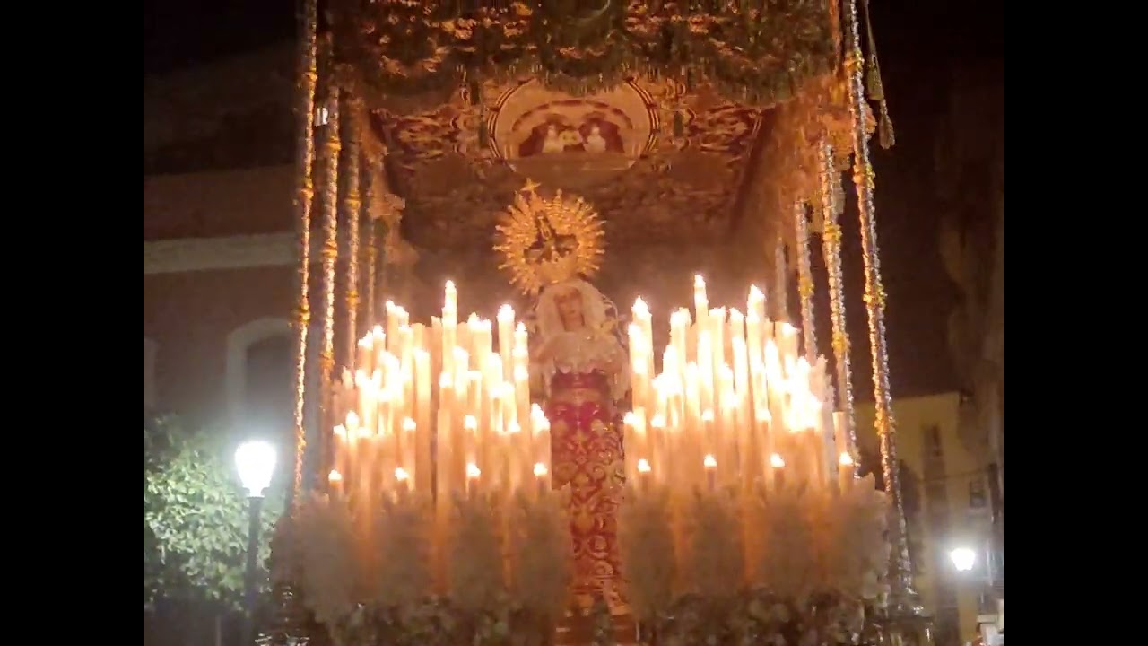 Salida de la Virgen de las Angustias de Los Gitanos 2023 | Entre la Noche y El Día (ESTRENO)