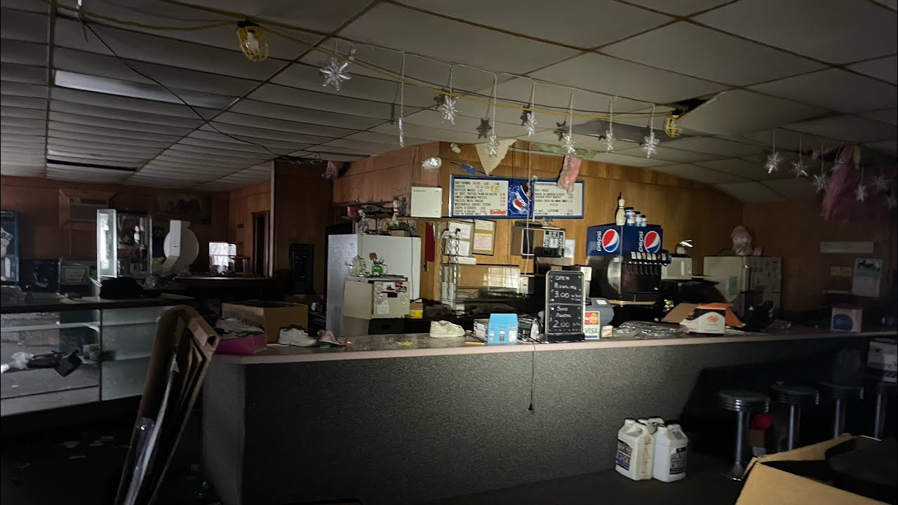 *TIME CAPSULE UNTOUCHED* Abandoned Bowling Alley 😳🏚️🎳