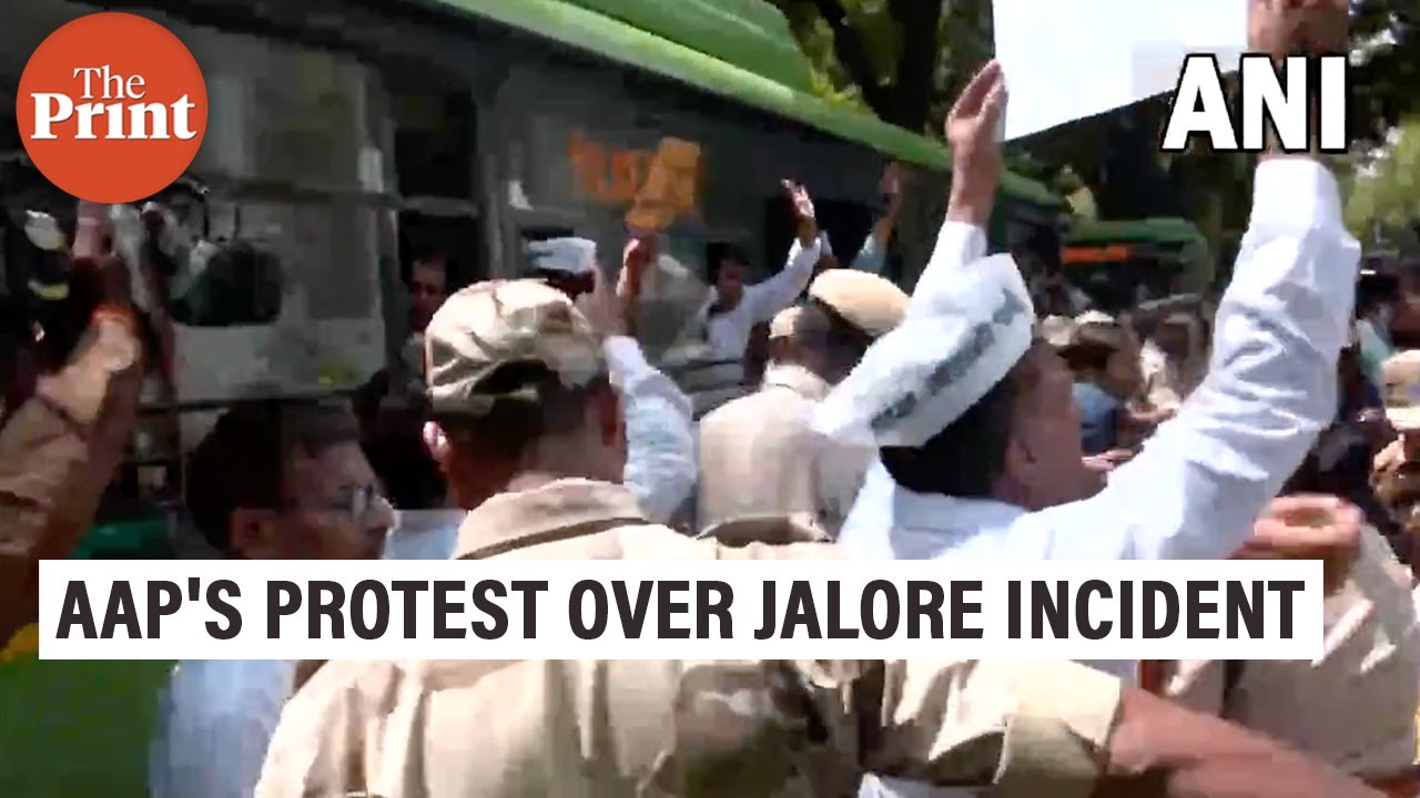 Delhi: AAP workers protest outside Congress HQ over Jalore dalit student death