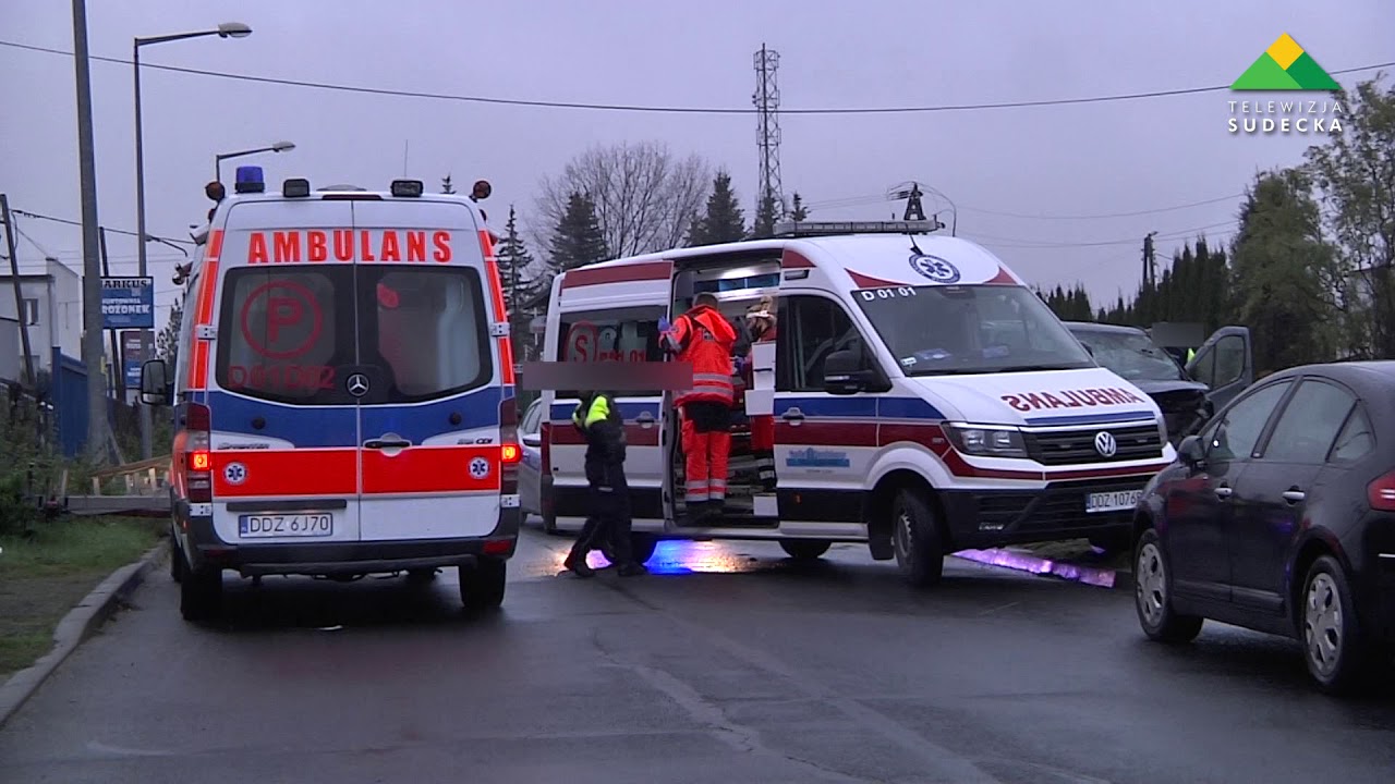 BUS WYPADŁ Z DROGI