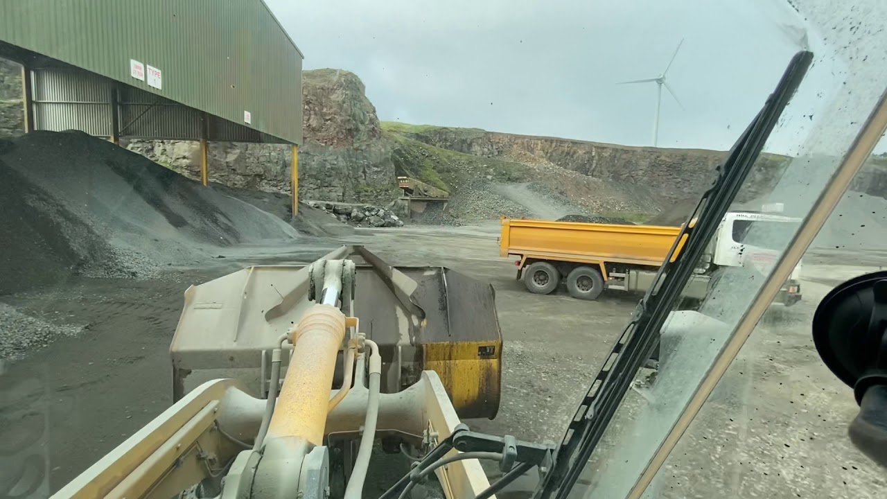 Komatsu WA 470-8 loading lorries Robinsons quarry County Antrim Northern Ireland