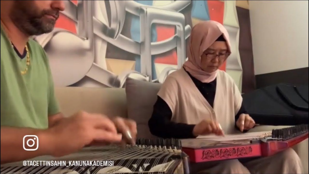 Japonya’dan gelen öğrencimle Kanun dersi