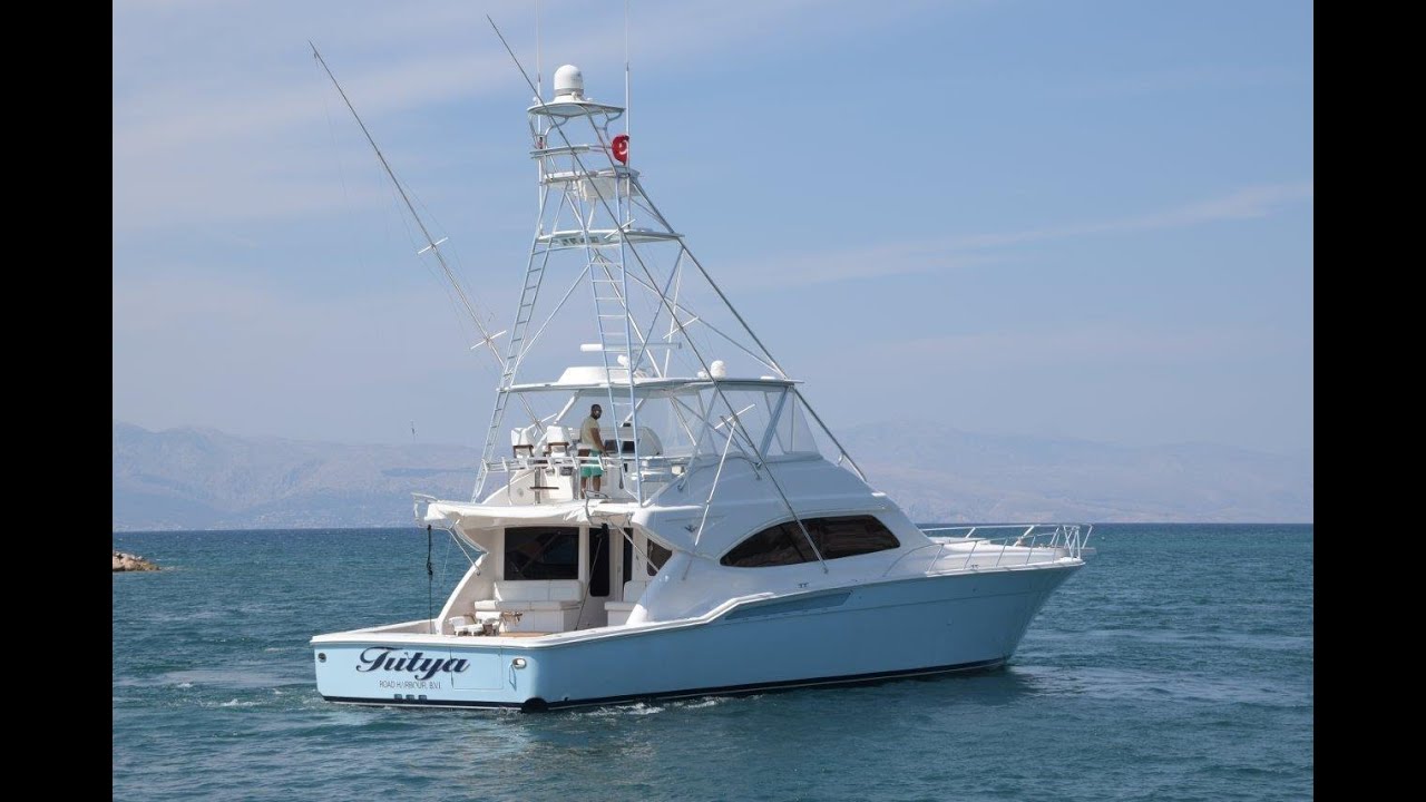 BERTRAM 630 In Great condition full yacht walkthrough