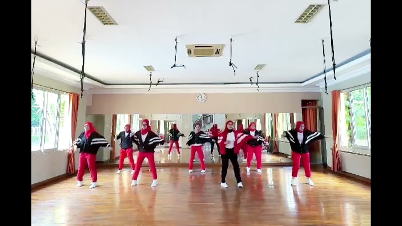 LIKE JENNIE - Line Dance - 32count 4wall - Improver - Choreo: Bemby (INA)