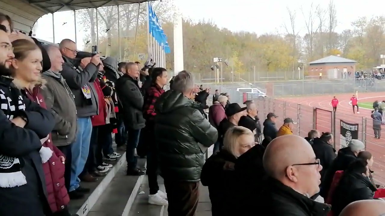 SG Wattenscheid 09 - SC Preußen Münster  Toller Gästesupport 26.11.2022 Stimmung Anstoß