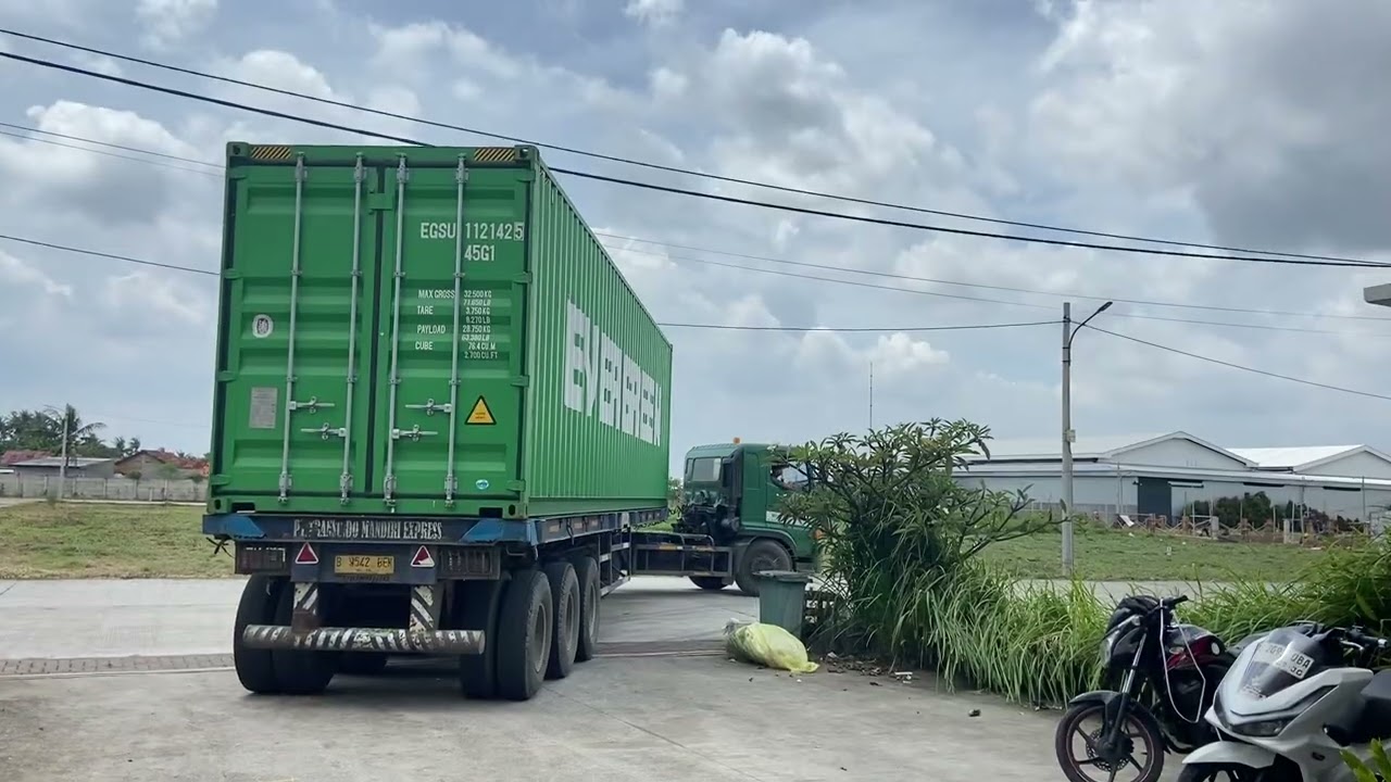 Tiap bulan masuk kontener 