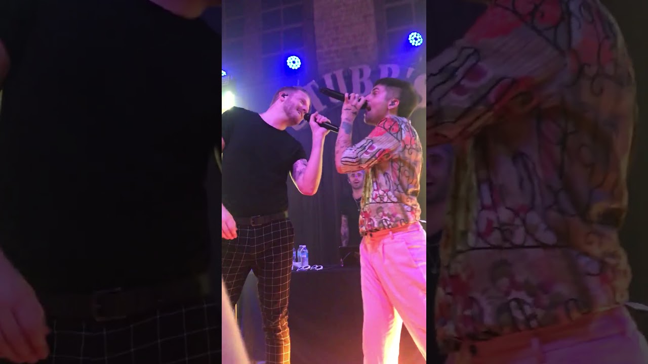 Superfruit - &ldquo;Hurry Up!&rdquo; LIVE #scotthoying #mitchgrassi #concert
