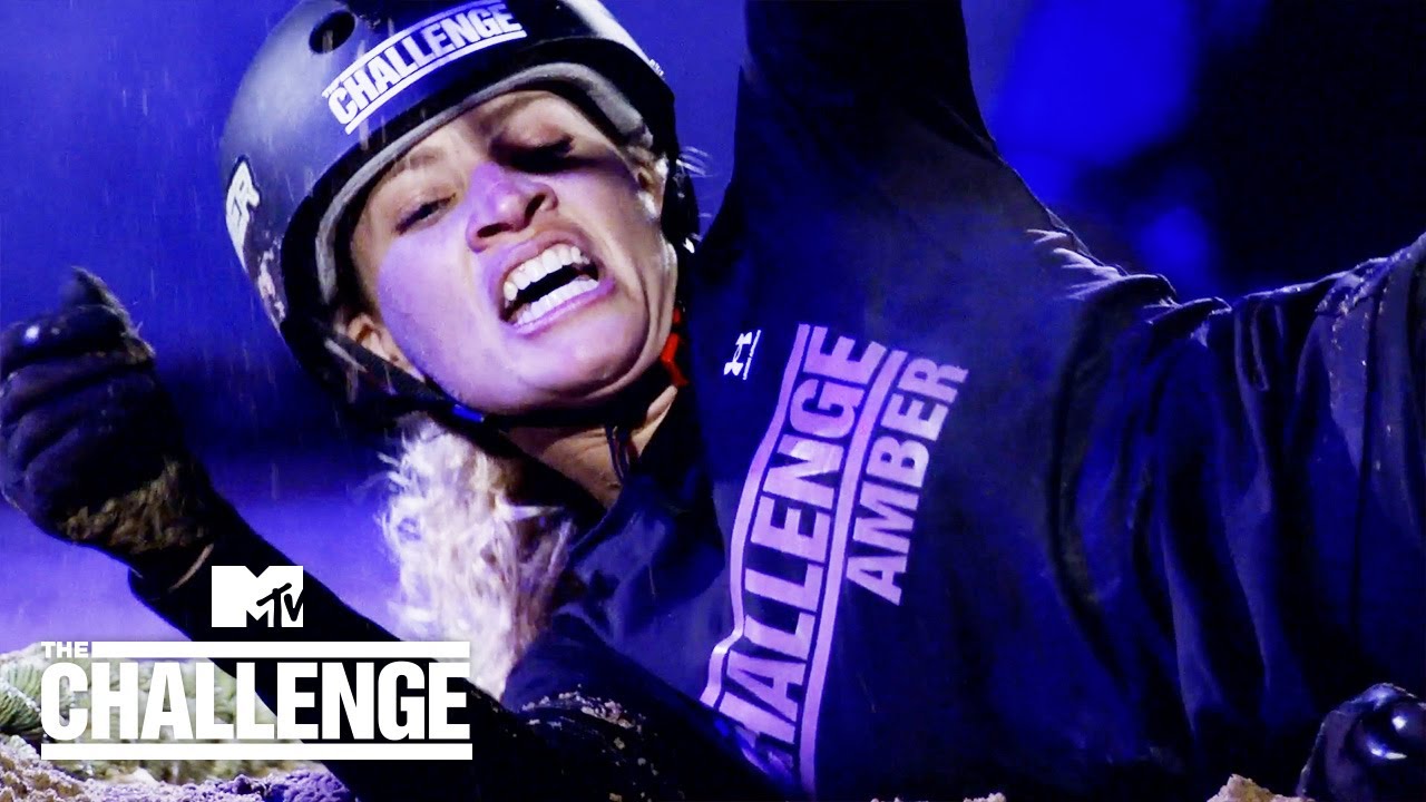 Amber & Nurys Duke It Out In Pole Wrestle 🤼‍♀️ 💥 The Challenge: Ride Or Dies