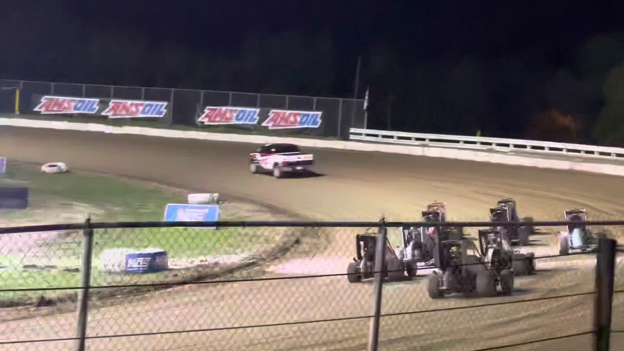 Taylor Reimer wins her first USAC midget heat race.