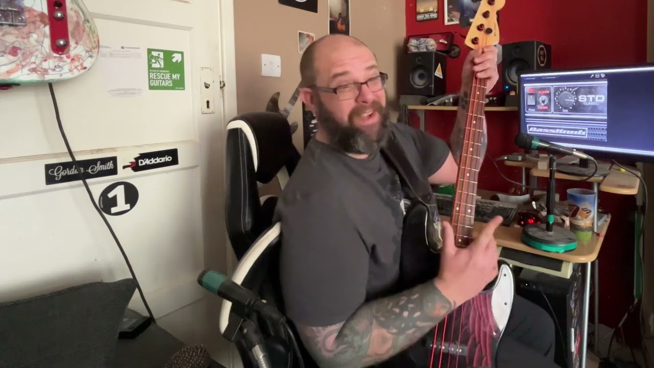 Can the Bogren Digital BassKnob STD sound like Lemmy from Motorhead?