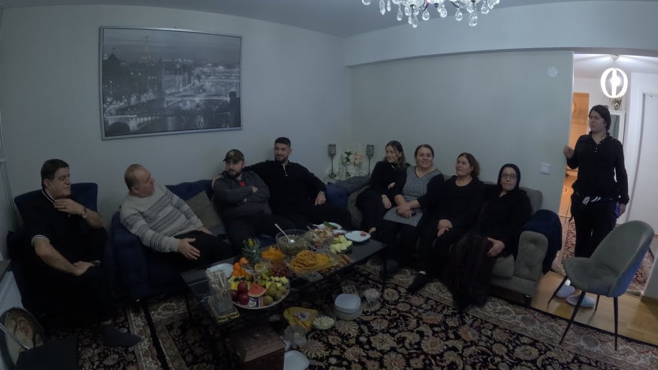 spending the night with friends-kurdish food