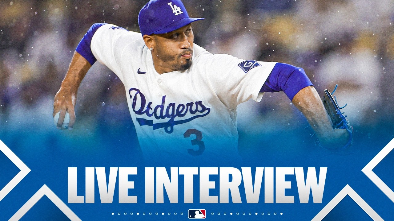 Edwin D&iacute;az reacts to pitching his first games with the Dodgers! 🎺 (Full interview)
