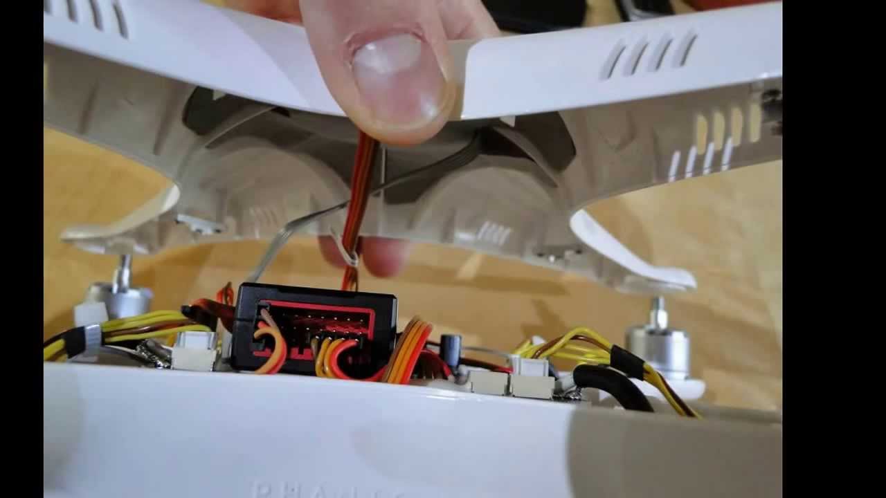 How to open the DJI Phantom 2, Vision, Vision+ (& how to remove the camera on Vision)