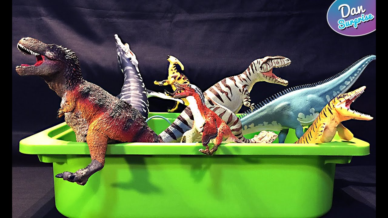 Safari LTD Dinosaurs and Prehistoric Animals
