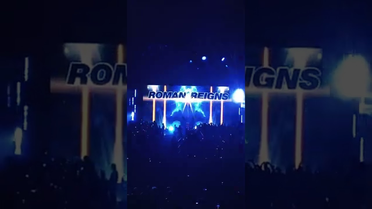 Roman Reigns Entrance at WWE Live Paris April 2022