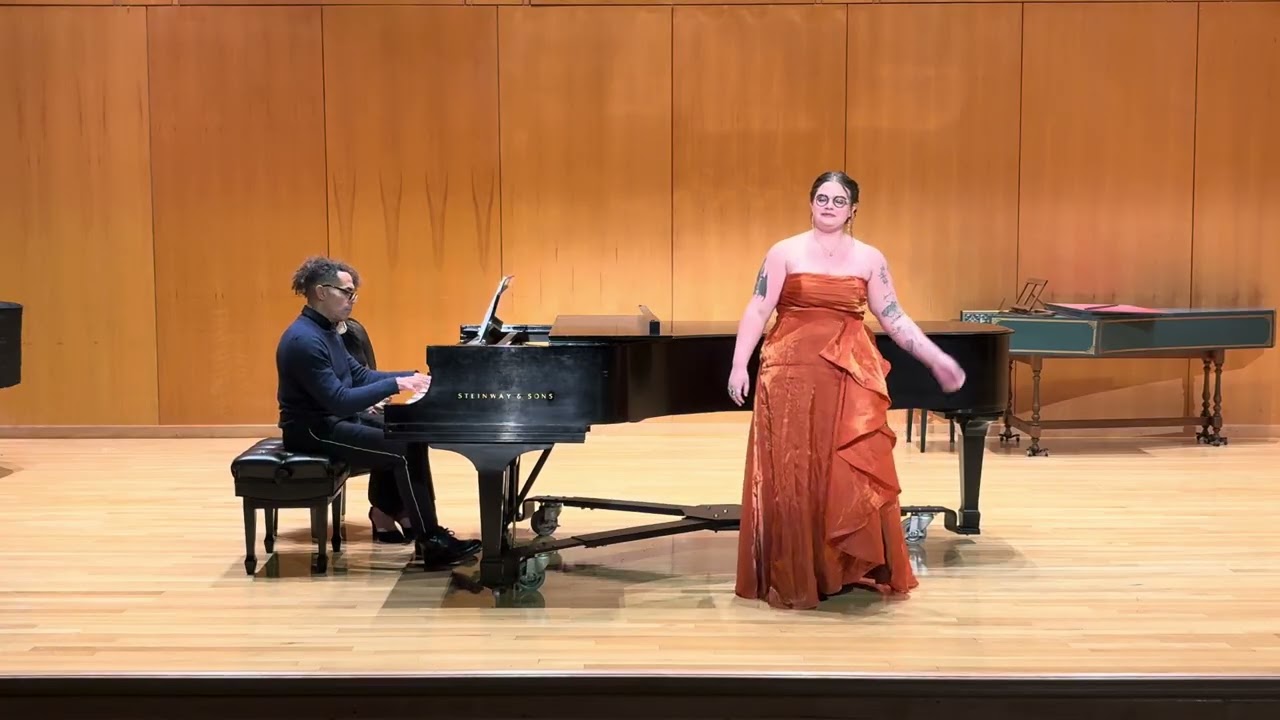 É strano - Sempre Libera from La Traviata (Bird Hinze)