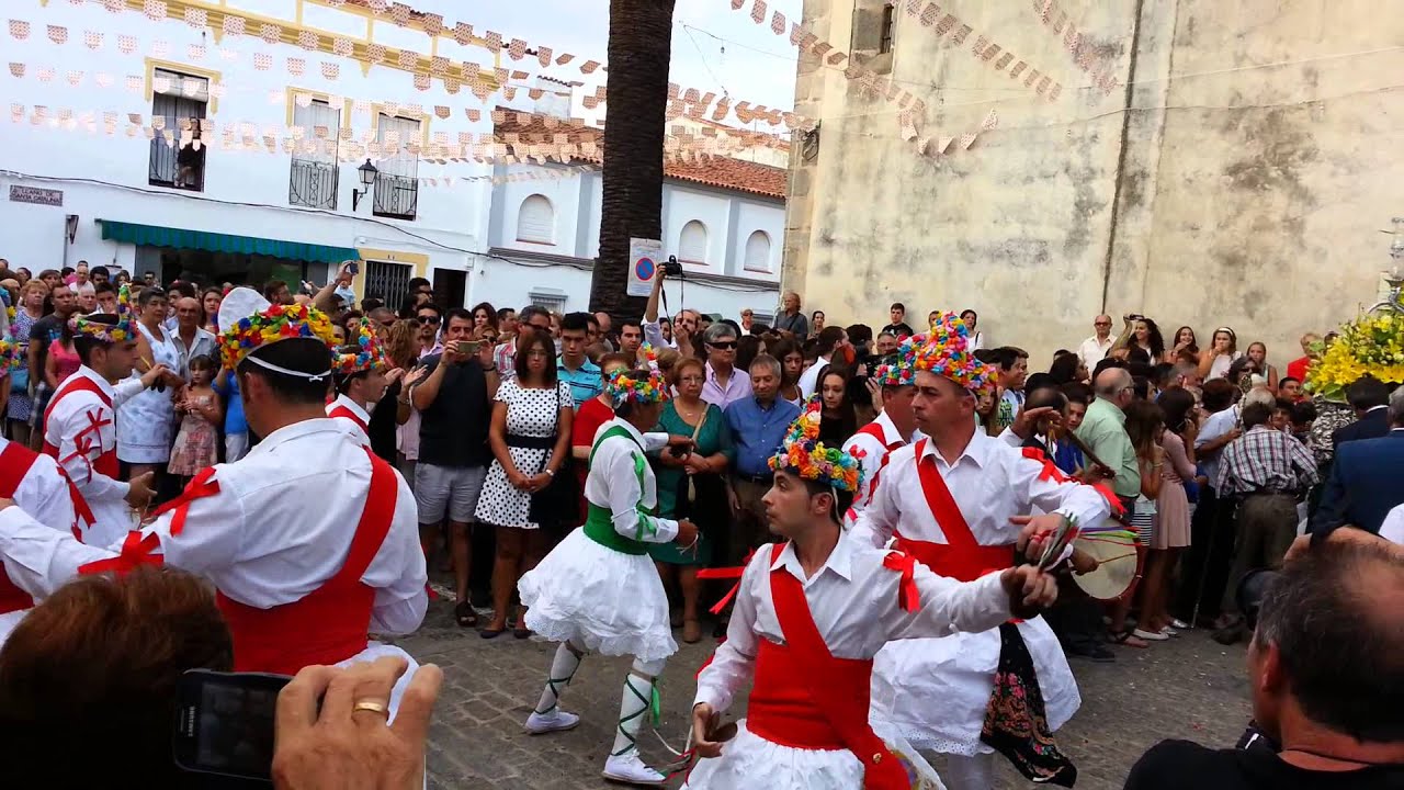 Salida de la Virgen de la Salud Fregenal 8-9-2015
