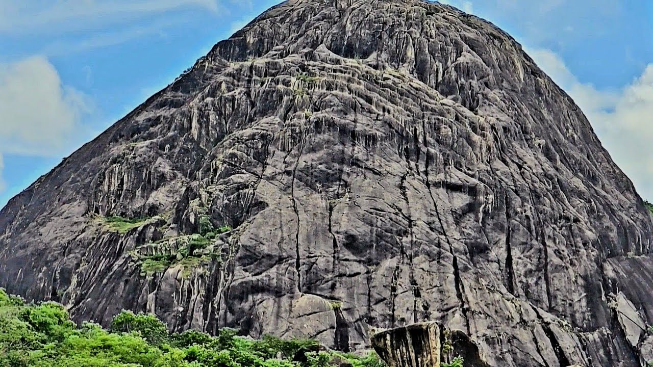 2&deg;VEZ A PEDRA QUE  PARESER COM O ROSTO DE JESUS DIZEM, MISSI DE IRAL&Ccedil;UBA CEAR&Aacute;,