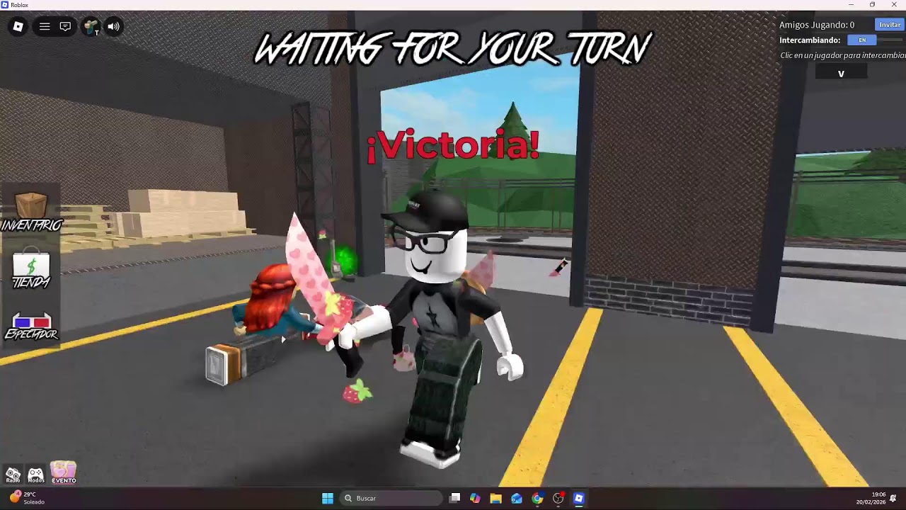 Jugando Murder Mystery 2 (MM2) de ROBLOX