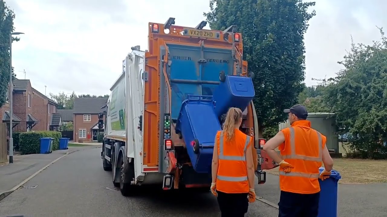Dennis Elite 6 Olympus Bin Lorry on Mixed Recycling, ZHD