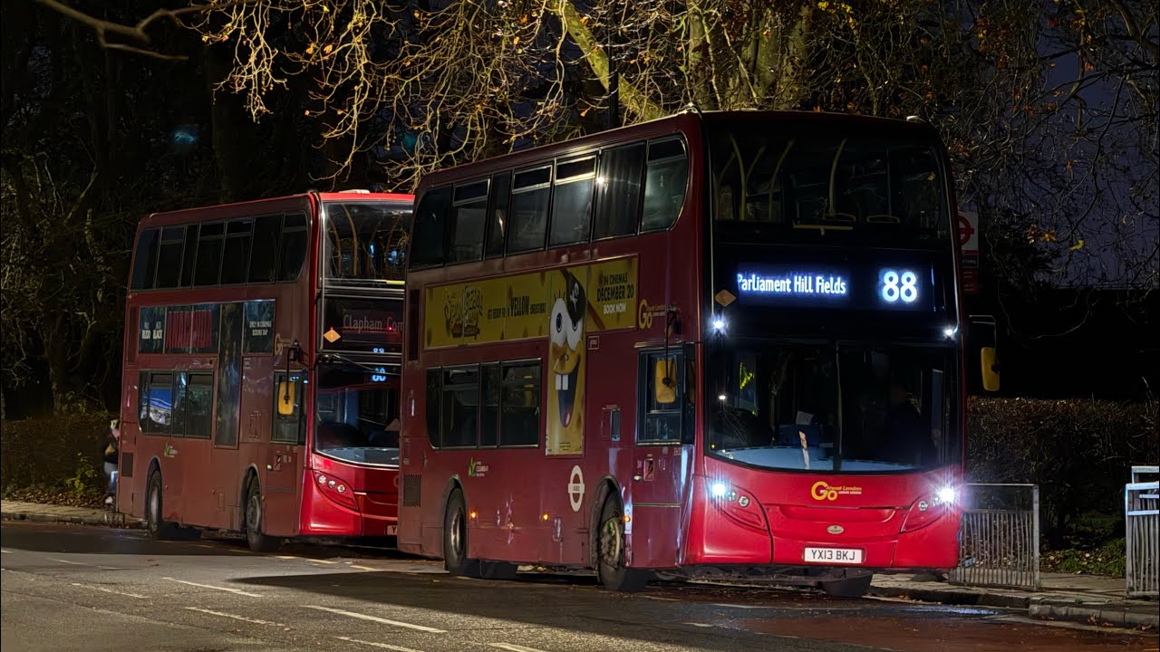 FRV. Вперед, Лондон, маршрут 88. Клэпхэм Коммон - Парламентские поля. Enviro400H EH31 (YX13 BKD)