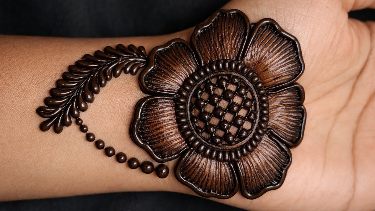 Very easy stylish mehndi design// latest front hand mehndi design//New and simple mehndi design 