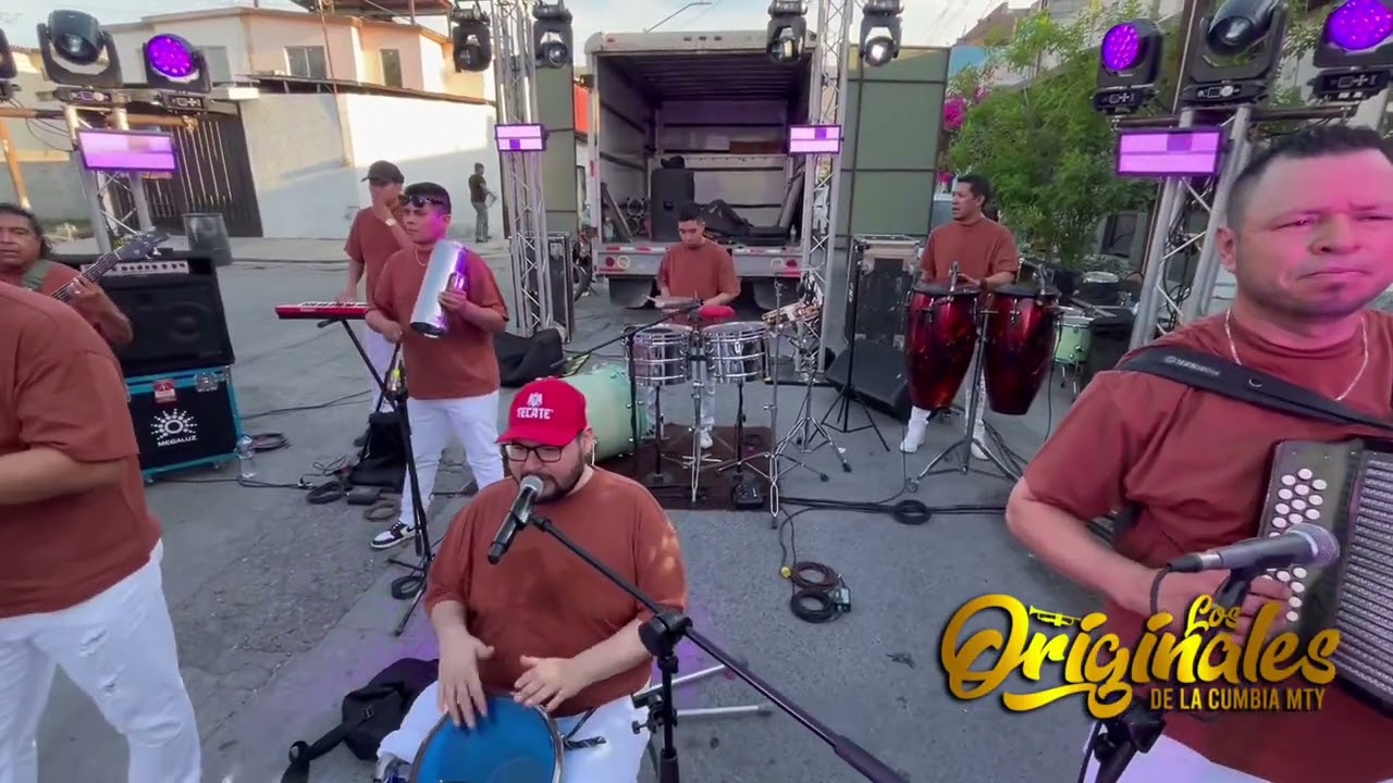 Cumbia del monte - Los Originales de la Cumbia Monterrey