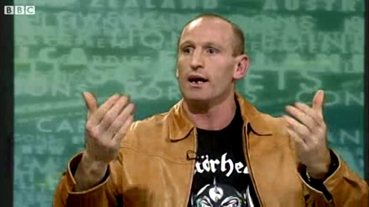 Gareth Thomas vs Eddie Butler | classic Scrum V 2006