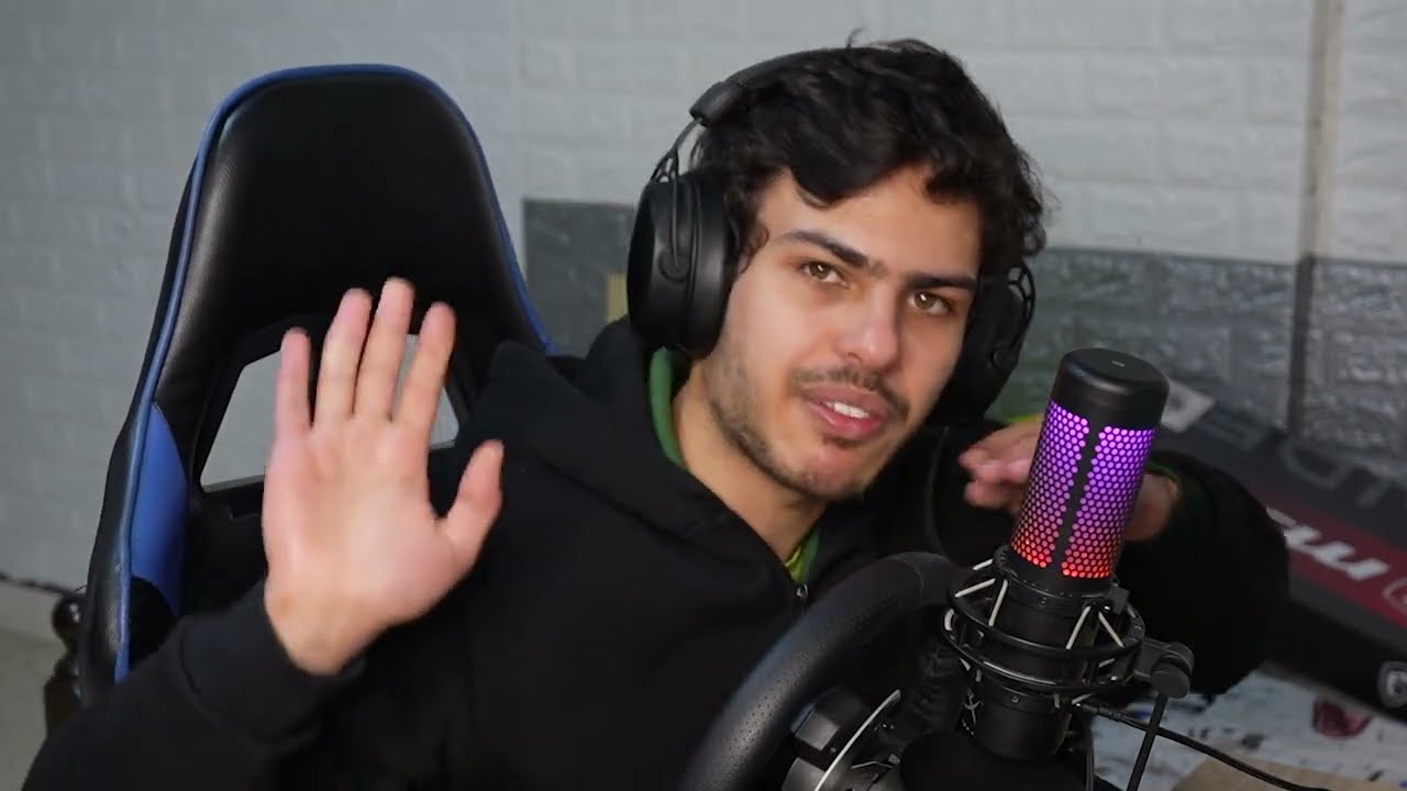 يجب أخد الأولاد من هذه الأم
