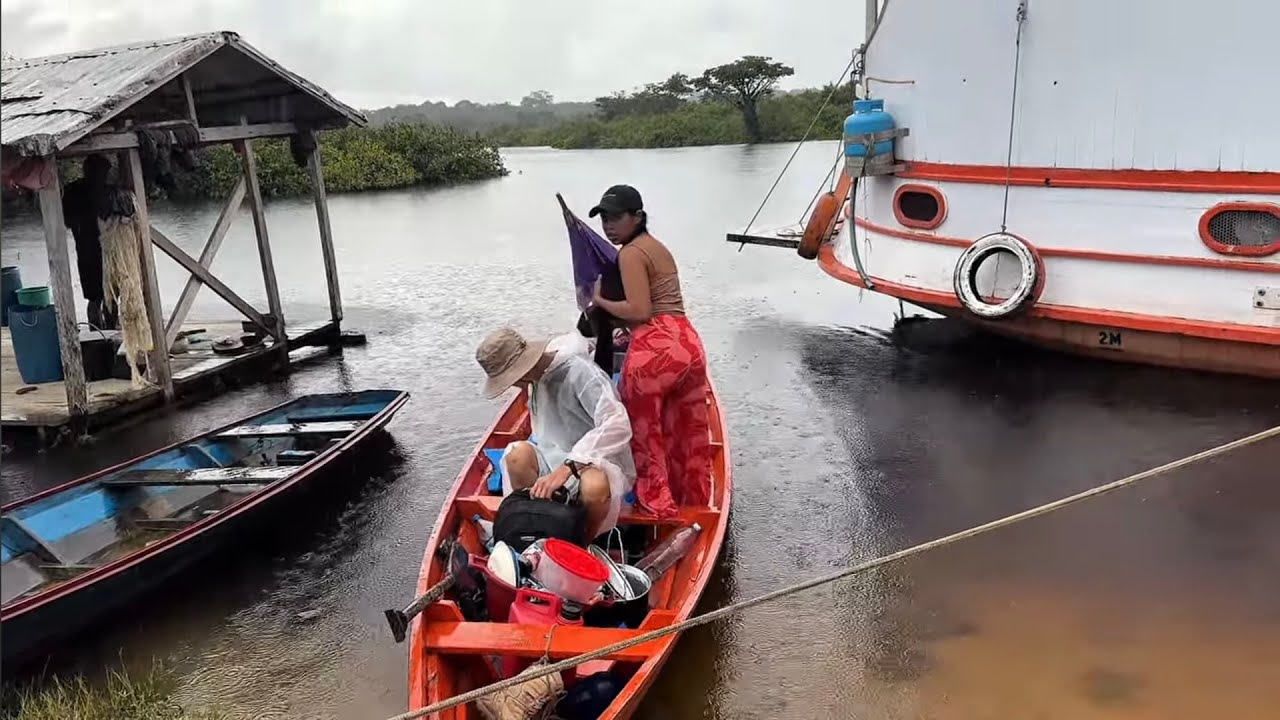 ACAMPAMENTO COM TEMPESTADE ISOLADOS NA FLORESTA/LAGO Amanã,  Amazonas.