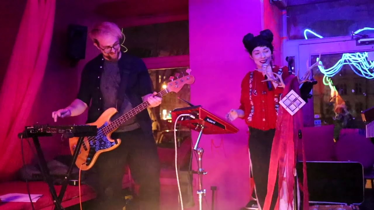 eva ajbrin - concert - MashRoom Kaków 20.02