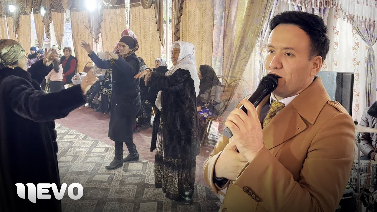 Bahriddin Zuhriddinov Namangan viloyati, Uchqo'rg'on tumanida to'yda