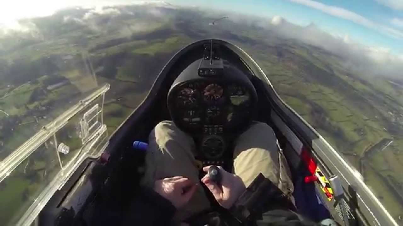 Glider approach & landing - pilot's GoPro view