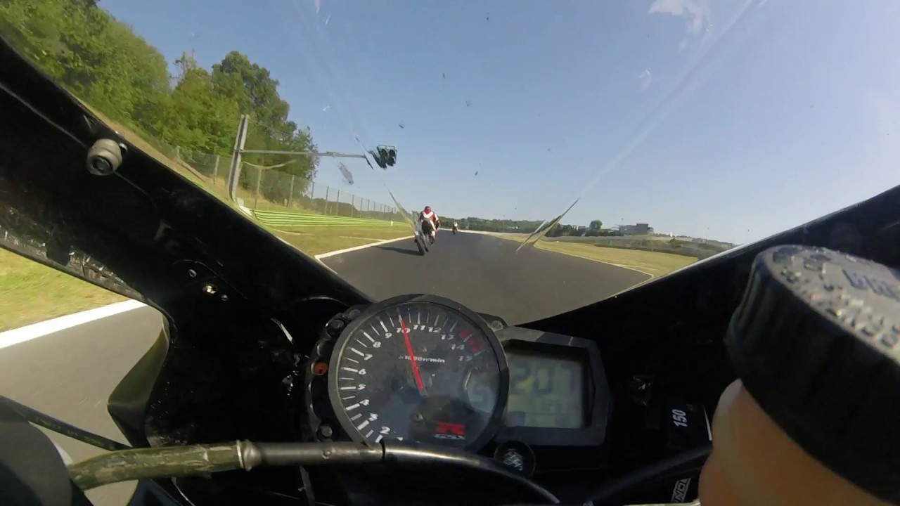 Luca Boinaga Vallelunga giro assieme all'amico Marco Moy con R6 vs R1