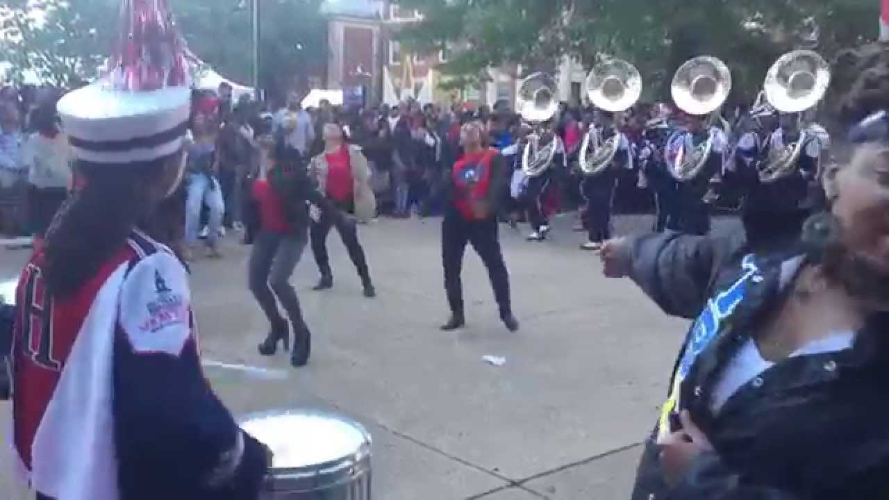 Howard University Showtime Marching Band Homecoming Tunnel 2014
