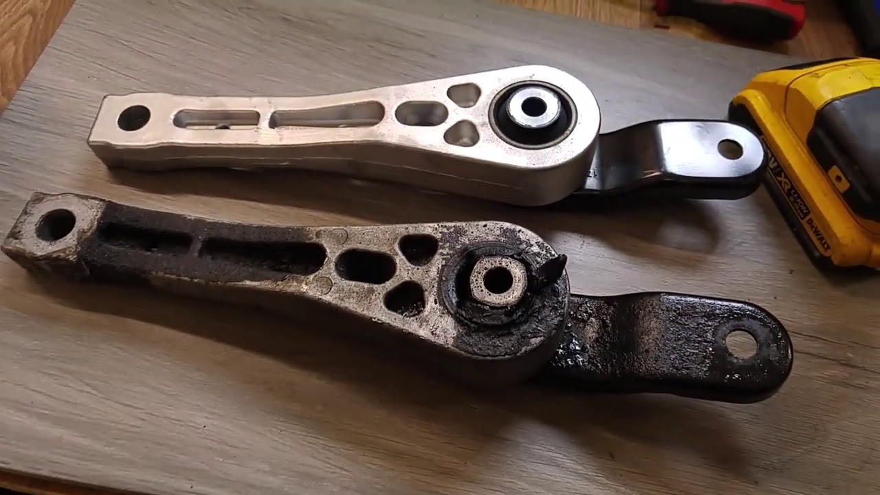 Volkswagen Golf Mk 5 wymiana poduszek Skrzyni/Silnika