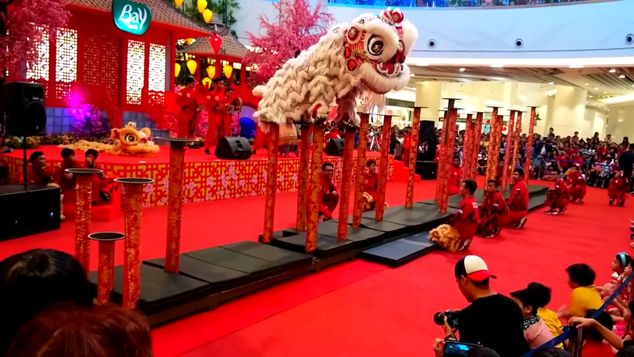 Barongsai Kong Ha Hong Lion Troupe In Exquisite Lunar Fest At Baywalk Mall
