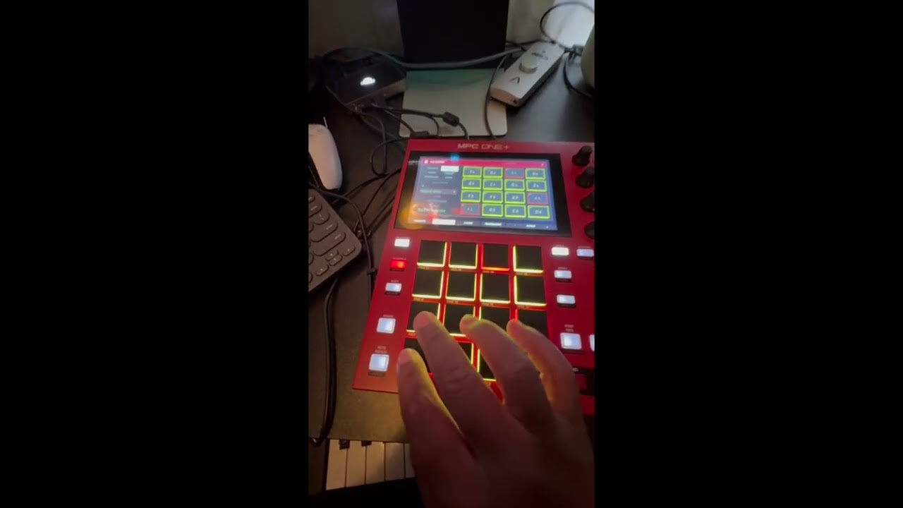 How to Make a Quick Trap Beat on MPC ONE +