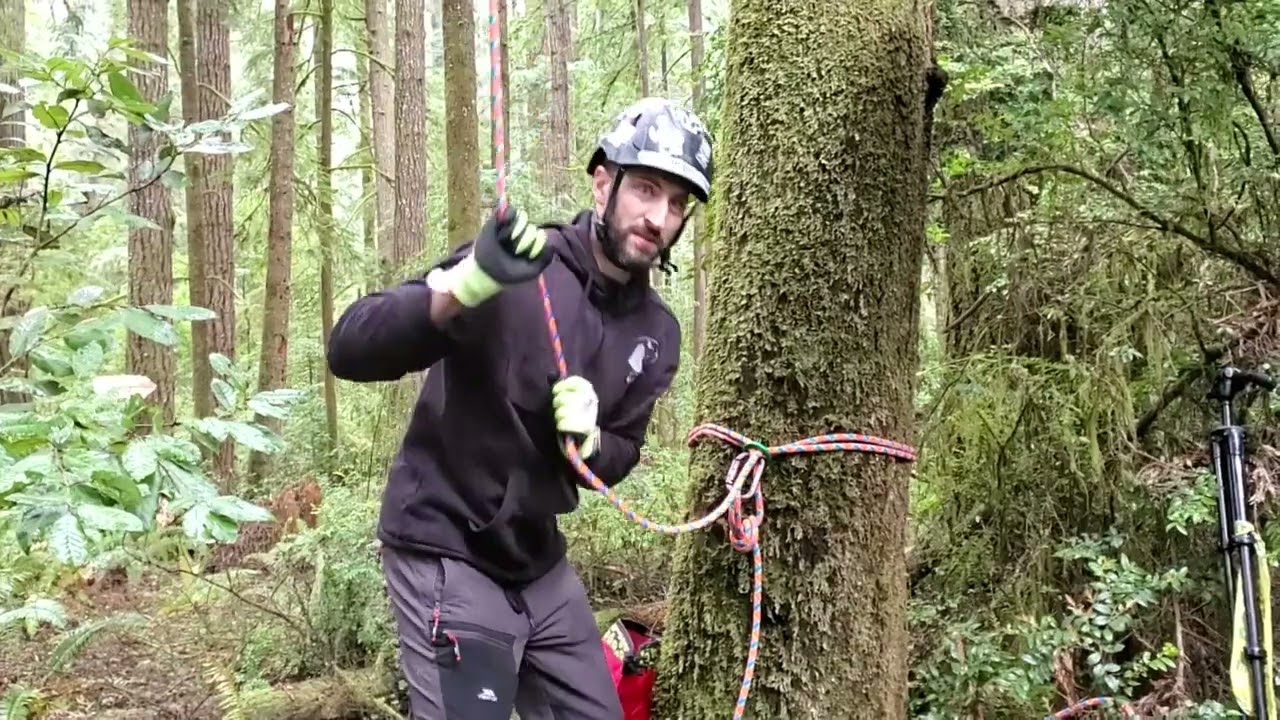 Lowerable Base Anchor Knot, demonstrated by Chas, a London-based Arborist. 
