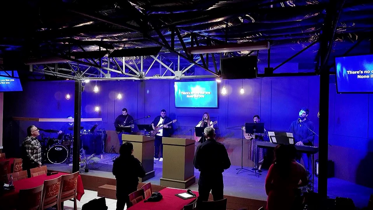 Caminando en la Luz 1 Juan 1:5-10 / 1 John 1:5-10 Walking in the Light