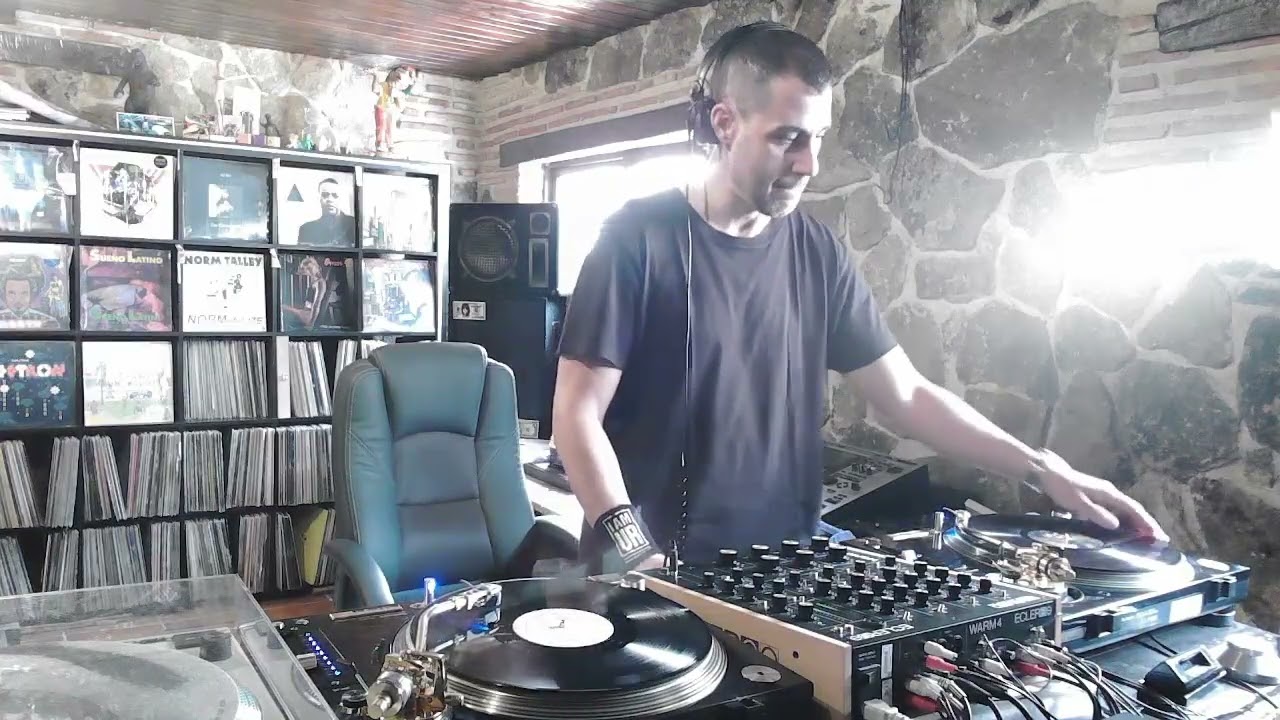 Afro, Funk, Rock  & House Dj mix (vinyl and rotary love)