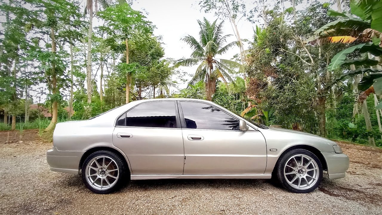 Dijual Mobil bekas Honda Accord Cielo Mantab keren murah saja