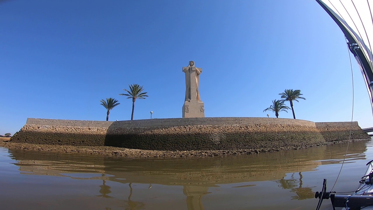 KAYAK DE MAR & TRAVESIA CON VELA - Huelva -Monumento al descubrimiento.
