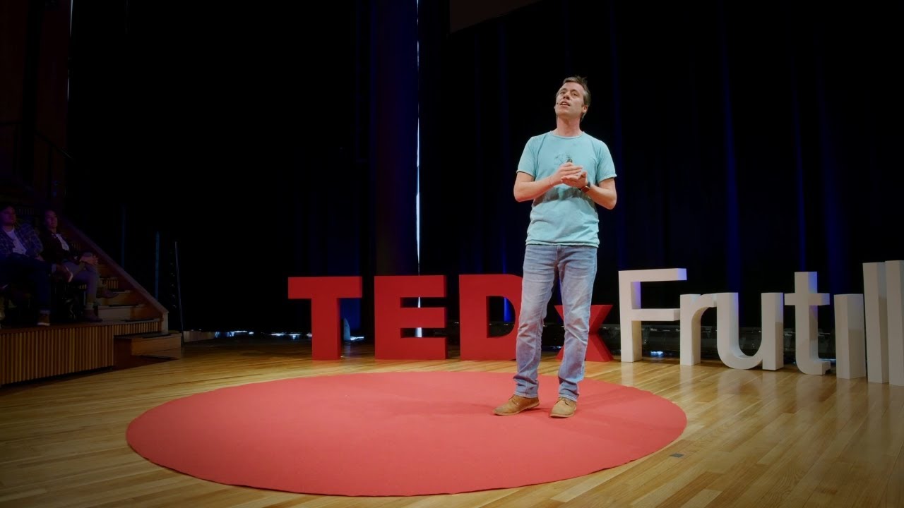 El valor de elegir tu lugar en el mundo  | Manuel Rozas | TEDxFrutillar