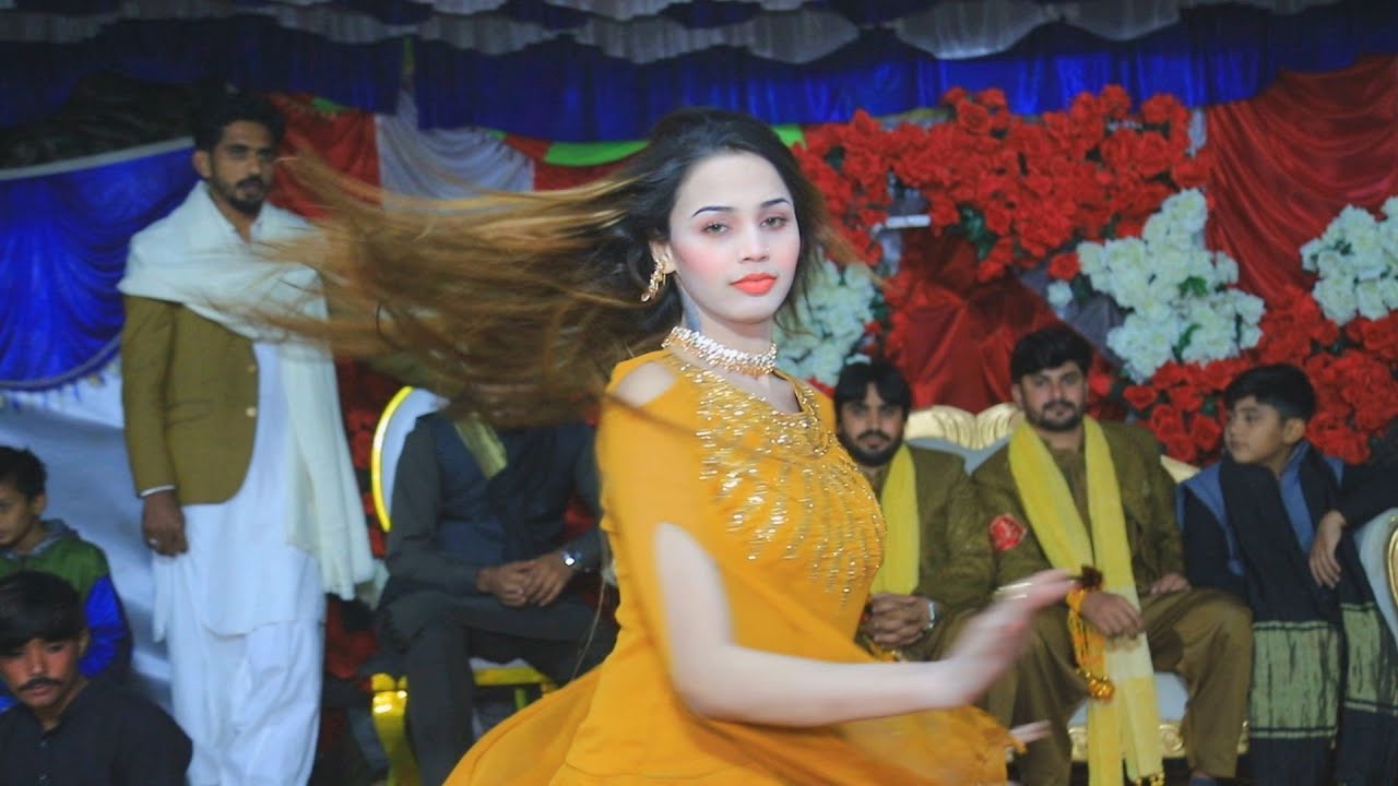 Tu Dharti Pe Cahy Jahan Bhi Rahy Gi | Dance Video | Anas Malik Movies